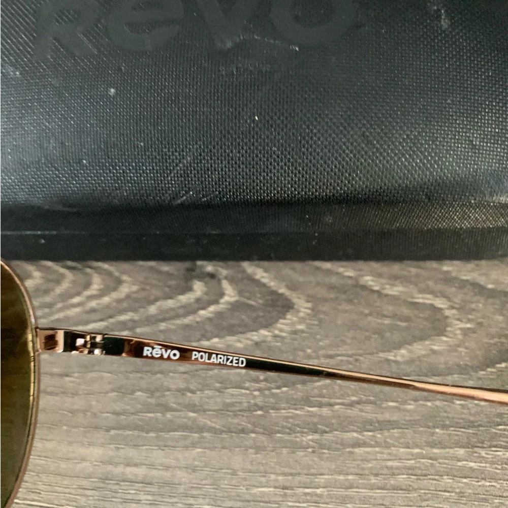 Revo Sunglasses Relay Women's Polarized Lens Medium Aviator Frame Rose Gold